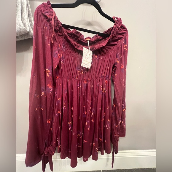 New with tags-Free People Top Women’s Bonjour Burgundy Floral Tunic Off Shoulder - Picture 1 of 3